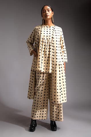 Jayati Goenka Venus Handblock Motif Print Jacket & Pant Set 