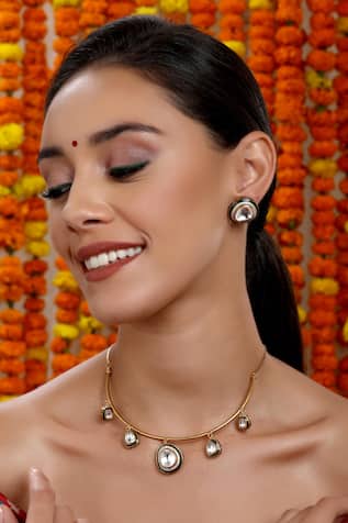 Ruby Raang Kundan Stone Embellished Hasli Necklace Set 