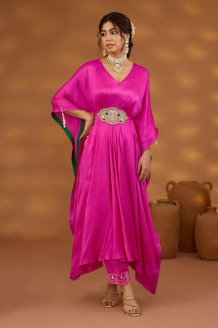 Isha Gupta Tayal Draped Kurta Set With Embroidered Belt 