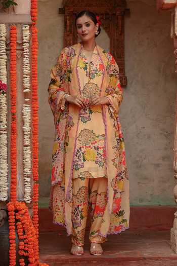 Gazab by Miku Kumar Sarin Printed Kurta Set 