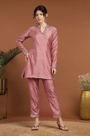 RIRASA Sequin Embroidered Neckline Kurta & Pant Set 