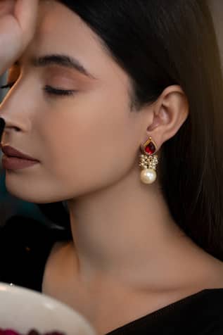 Teardrop Kundan Embellished Earrings 