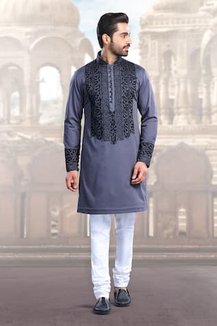 Char Chaand Threadwork Embroidered Kurta 