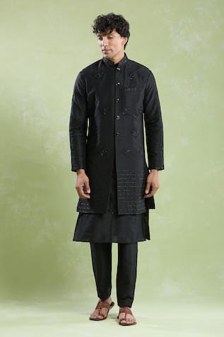 Arihant Rai Sinha Floral Butti Embroidered Longline Bundi Set 