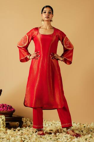 Tangerine by ASFA Embroidered Straight Kurta With Pant 