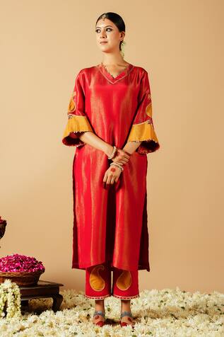 Tangerine by ASFA Paisley Patchwork Kurta With Pant 