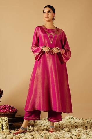 Tangerine by ASFA Gota Lace Embroidered Kurta With Pant 