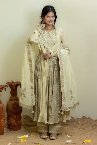 MITHI SUPARI Mughal Floral Woven Anarkali Set 