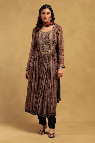 Ritu Kumar Meraki Paisley Print Kurta Set 