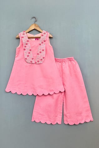 Label Neeti Floral Hand Embroidered Kurta With Pant 