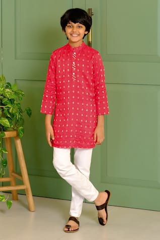 Free Sparrow Buti Motifs Woven Kurta With Pyjama 