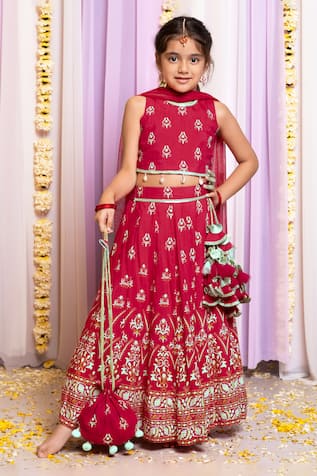 Free Sparrow Floral Print Round Neck Top & Lehenga Set 