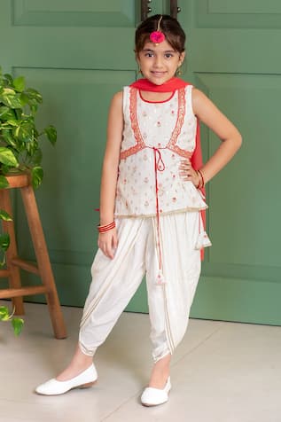 Free Sparrow Floral Embroidered Kurta & Dhoti Pant Set 