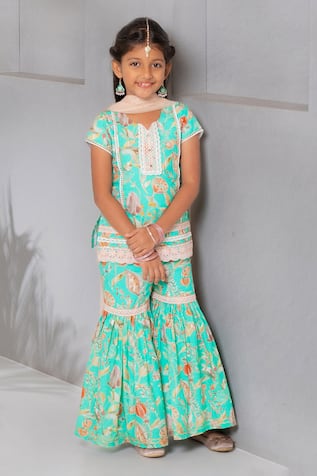 Free Sparrow Floral Print Scallop Kurta & Sharara Set 