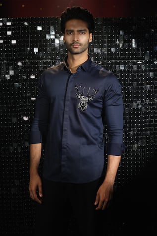 Sanjana Reddy Designs Placed Reindeer Embroidered Shirt 