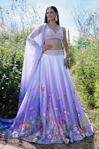 Label Priyanka Kar
