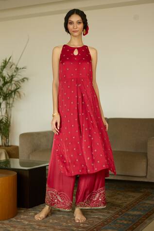 Sarang Kaur Red Sequin Embroidered Kurta Set 