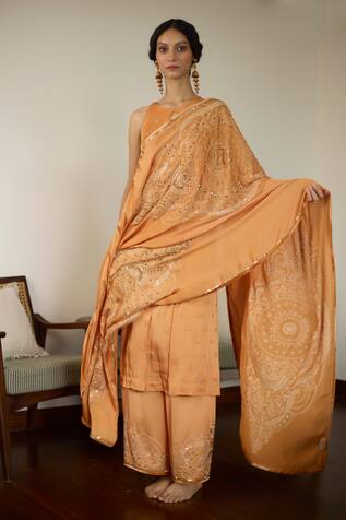 Sarang Kaur Maitreyi Thread Embroidered Dupatta 