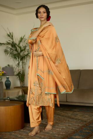 Sarang Kaur Embroidered Sequin Dupatta 