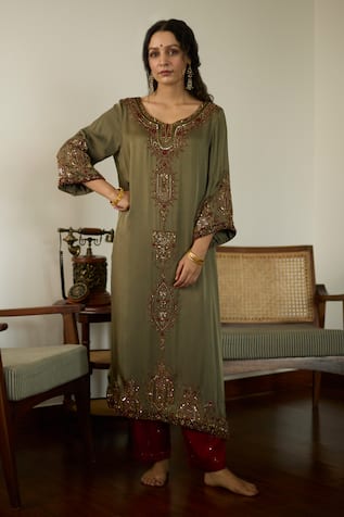 Sarang Kaur Green Sequin Embroidered Kurta Set 