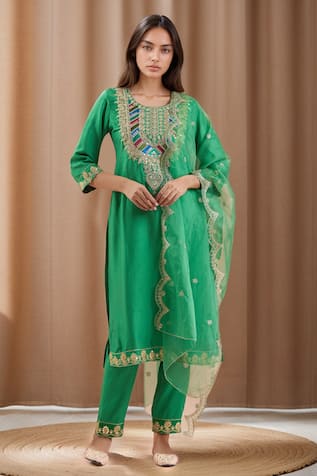 Samyukta Singhania Gota & Dori Embroidered Kurta Set 