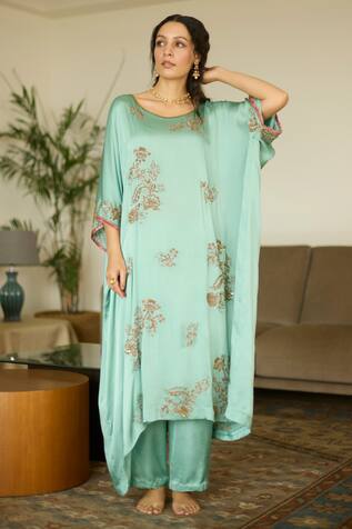 Sarang Kaur Embroidered Kaftan Set With Pant 