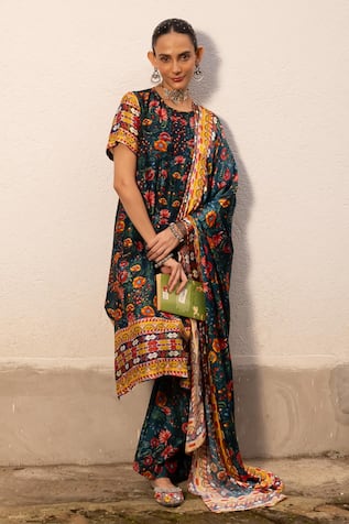 SAKSHAM & NEHARICKA Sindhuja Floral Print Kurta Set 