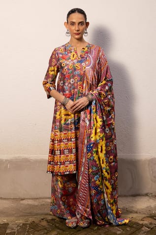 SAKSHAM & NEHARICKA Swati Floral Print Kurta Set 