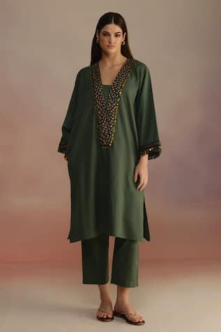 ROZA Neroli Sequin Embroidered Kurta With Pant 