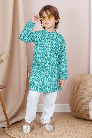 Arihant Rai Sinha Mandarin Collared Kurta With Pyjama 