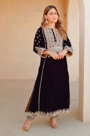 Sheetal Batra Marya Kirandori Embroidered Kurta & Salwar Set 