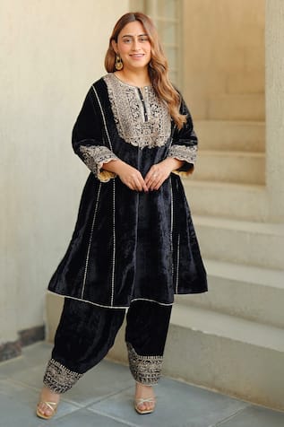 Sheetal Batra Nisreen Kirandori Embroidered Kurta & Salwar Set 