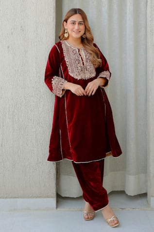 Sheetal Batra Nisreen Embroidered Kurta & Salwar Set 