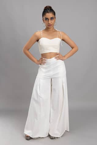 Lavina Sippy White Gathered Pleated Crop Top 