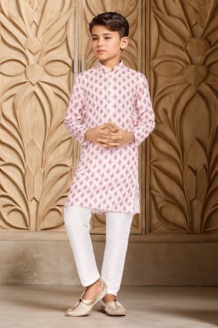 Arihant Rai Sinha Floral Butti Pattern Kurta With Pyjama 