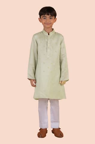 Floral Butti Embroidered Kurta With Pant 