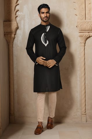 Thread Embroidered Long Kurta 