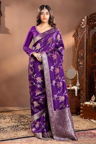 wildflower by krishna Rosette Pattern Saree Set 