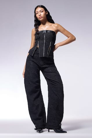 Cilvr Black Crushed Texture Corset Top With Belt 