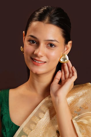 Jadtar Stone Stud Earrings 