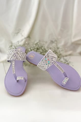 PREET KAUR Sheesha & Resham Embroidered Kolhapuri Flats 