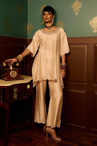 Reeti Arneja Aura Cutwork Kurta With Pant 