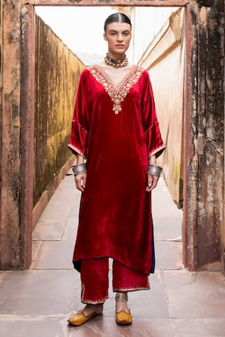 KARAJ JAIPUR Velvet Sequin Embroidered Asymmetric Kaftan With Pant 