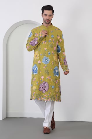 Aham-Vayam Pushp Mrig Floral Embroidered Kurta With Pant 