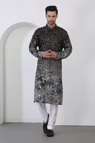 Aham-Vayam Floral Night Applique Kurta Set 