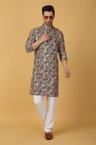 Aham-Vayam Blossom Embroidered Kurta Set 