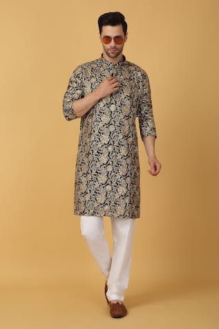 Aham-Vayam Zar Firdaus Floral Embroidered Kurta With Pant 