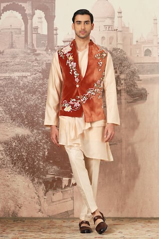 Asuka Asymmetric Velvet Bundi Kurta Set 