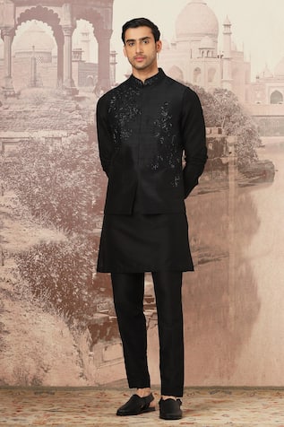 Asuka Black Cutdana Embroidered Bundi Kurta Set 
