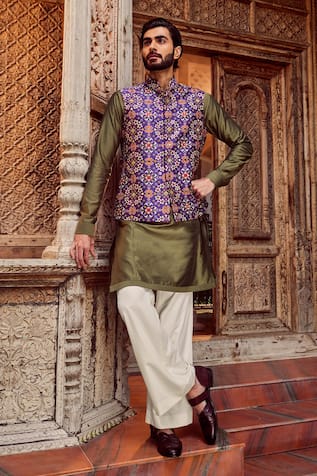 Asuka Mirror Embroidered Purple Bundi Set 